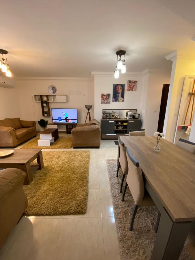 Madinaty Well-Furnished 3- Bedroom Apartment - شقة فندقيه للايجار مدينتي Madinat ash Shuruq Bagian luar foto