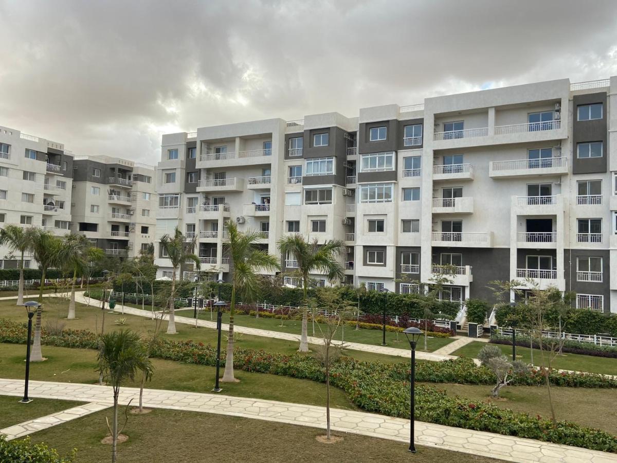 Madinaty Well-Furnished 3- Bedroom Apartment - شقة فندقيه للايجار مدينتي Madinat ash Shuruq Bagian luar foto