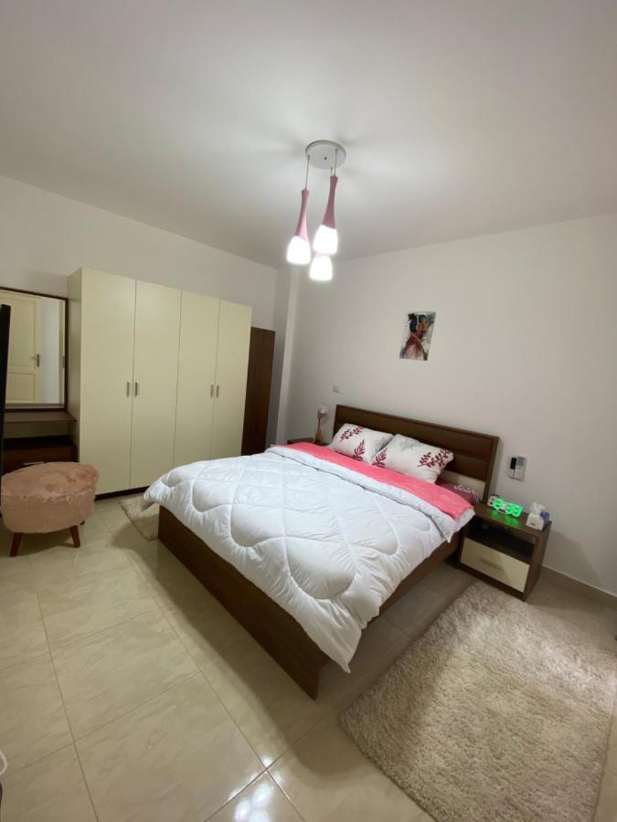 Madinaty Well-Furnished 3- Bedroom Apartment - شقة فندقيه للايجار مدينتي Madinat ash Shuruq Bagian luar foto
